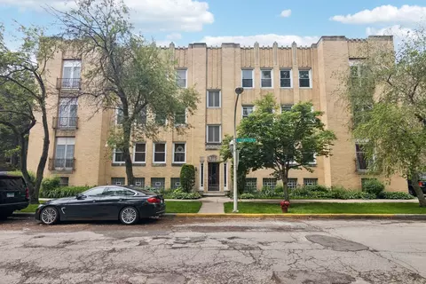 6142 N Hamilton Ave #3N, Chicago, IL 60659