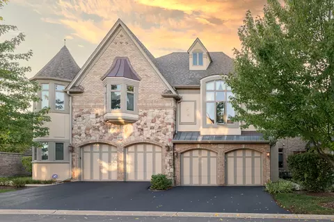 1580 S Kembley Ave, Palatine, IL 60067