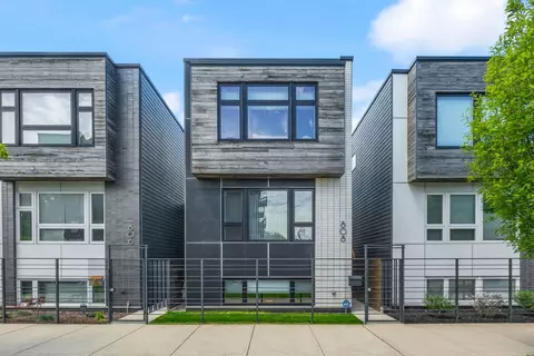 808 N Mozart St, Chicago, IL 60622