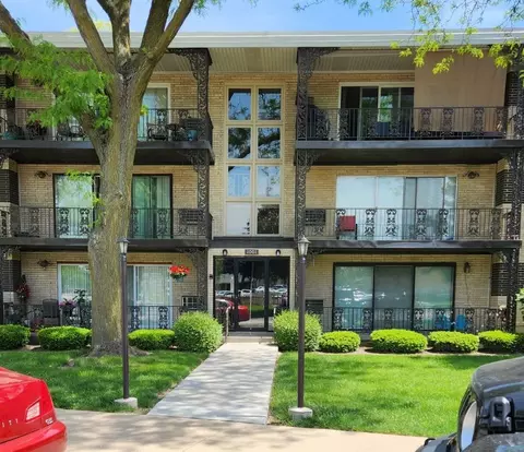 1001 8th Ave #5, La Grange, IL 60525