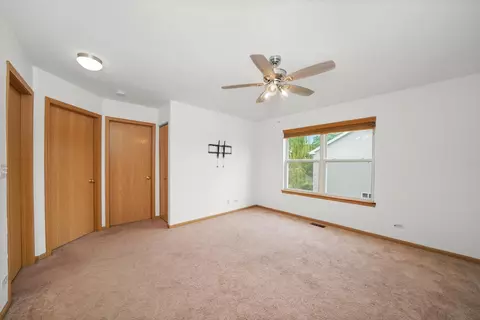 Bedroom - 28718 Sawmill Ln, Lakemoor, IL 60050 photo 1 of 4