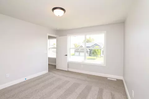 Bedroom - 202 Eldon Dr, Downs, IL 61736 photo 6 of 10