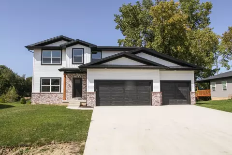 202 Eldon Dr, Downs, IL 61736