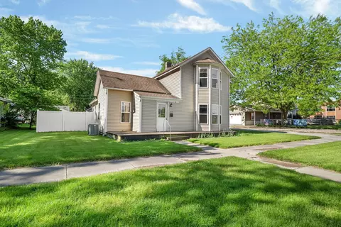 317 E Benton St, Morris, IL 60450
