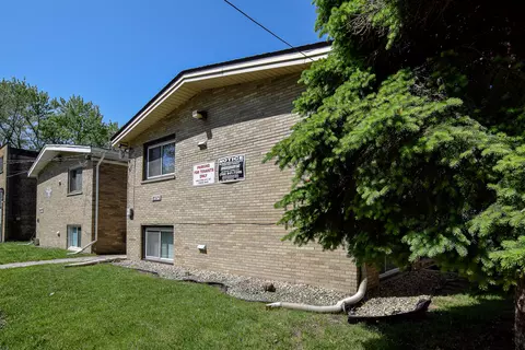 Exterior - 18375 Torrence Ave, Lansing, IL 60438 photo 2 of 3