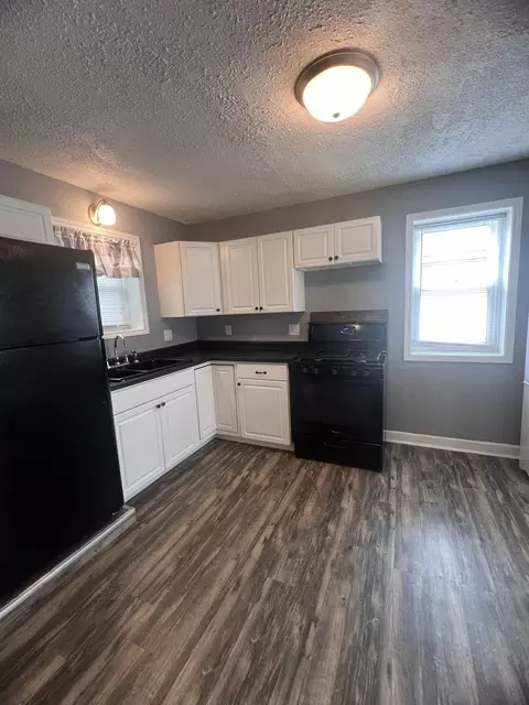 370 N 8th Ave, Kankakee, IL 60901 photo 3