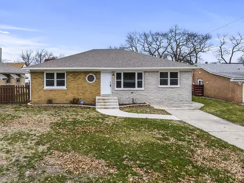 36 159th St, Calumet City, IL 60409