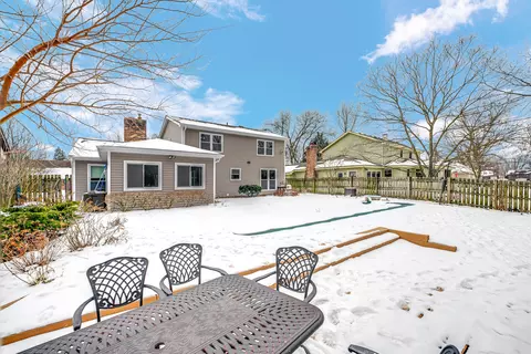 Exterior - Undisclosed, Wheaton, IL 60187 photo 6 of 24