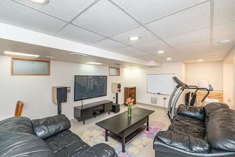 Living - 741 Mark Ave, Des Plaines, IL 60016 photo 3 of 3
