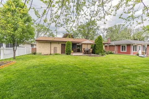 Exterior - 741 Mark Ave, Des Plaines, IL 60016 photo 4 of 7