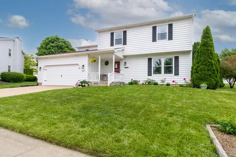 Exterior - 307 Beacon Cir, Bloomington, IL 61704 photo 11 of 11
