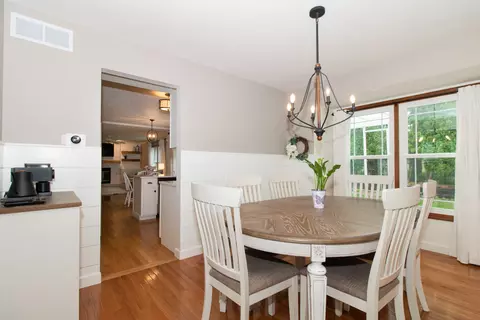 Dining - 307 Beacon Cir, Bloomington, IL 61704 photo 2 of 4