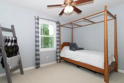 Bedroom - 307 Beacon Cir, Bloomington, IL 61704 photo 6 of 9