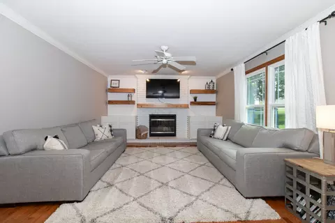 Living - 307 Beacon Cir, Bloomington, IL 61704 photo 2 of 3