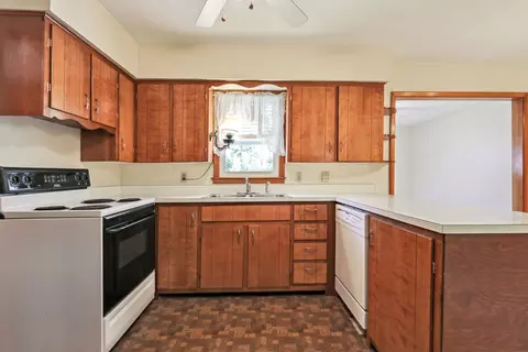 Kitchen - 603 E Monroe St, Sullivan, IL 61951 photo 2 of 2