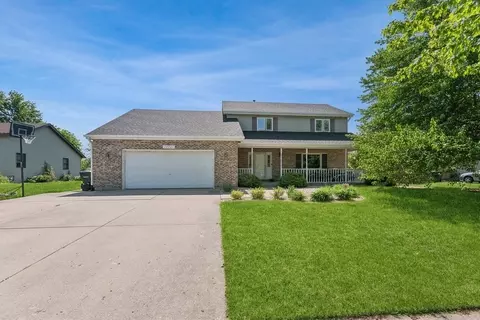 24221 S Cree Dr, Channahon, IL 60410