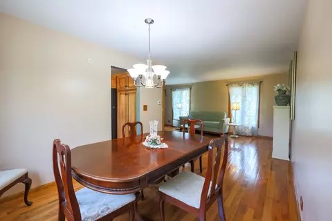 1004 Concord Dr, Bartlett, IL 60103 photo 6
