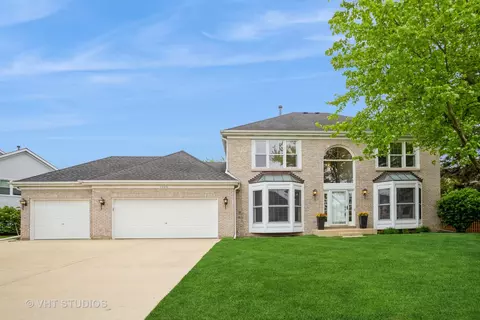 1305 Saint Claire Pl, Schaumburg, IL 60173