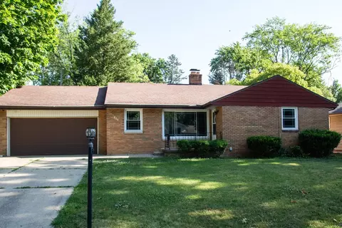 Exterior - 804 Bryan St, Normal, IL 61761 photo 2 of 9