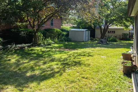 Exterior - 804 Bryan St, Normal, IL 61761 photo 7 of 9