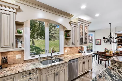 962 Bristol Dr, Deerfield, IL 60015 photo 8