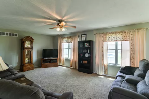 3503 E 150 North Rd E, Mclean, IL 61754 photo 6
