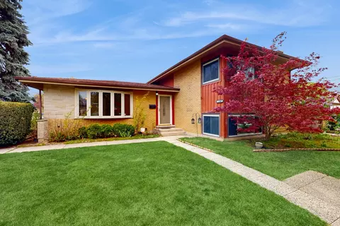 441 S Gibbons Ave, Arlington Heights, IL 60004