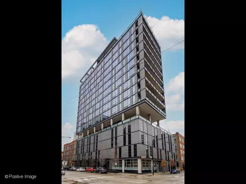 400 W Huron St #1003, Chicago, IL 60654