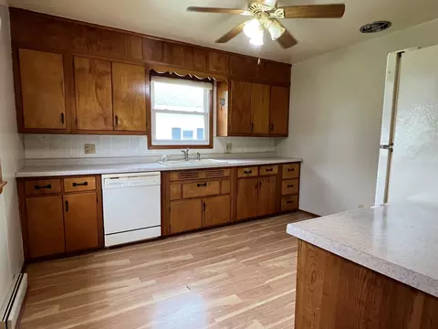Kitchen - 404 E Colden St, Polo, IL 61064 photo 2 of 3
