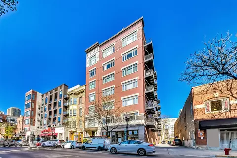 1429 N Wells St #405, Chicago, IL 60610