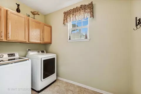 Other - 266 Longview Dr, Elgin, IL 60124 photo 2 of 4