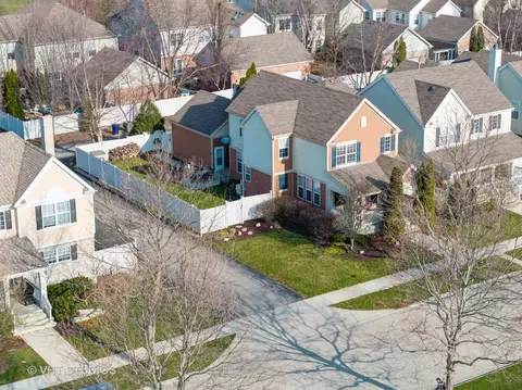 View/Area - 266 Longview Dr, Elgin, IL 60124 photo 1 of 4