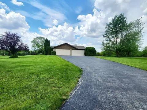 Exterior - 5340 W Heatherbrook Trl, Monee, IL 60449 photo 2 of 3