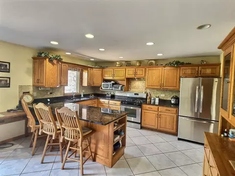 Kitchen - 5340 W Heatherbrook Trl, Monee, IL 60449 photo 1 of 2