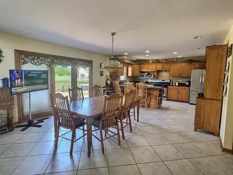 Dining - 5340 W Heatherbrook Trl, Monee, IL 60449 photo 1 of 1