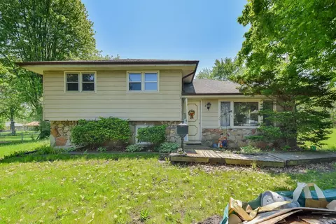 29 W079 Lester St, West Chicago, IL 60185