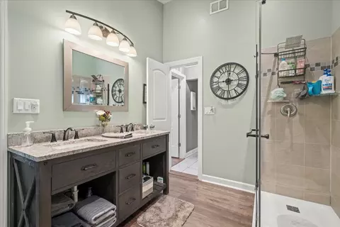 Bath - 23645 W Devon Dr, Channahon, IL 60410 photo 1 of 3