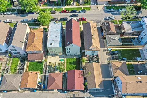 3042 W 41st St, Chicago, IL 60632