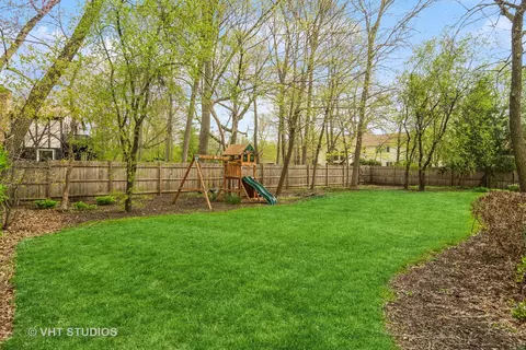 Exterior - 4700 Dawngate Ln, Rolling Meadows, IL 60008 photo 5 of 5