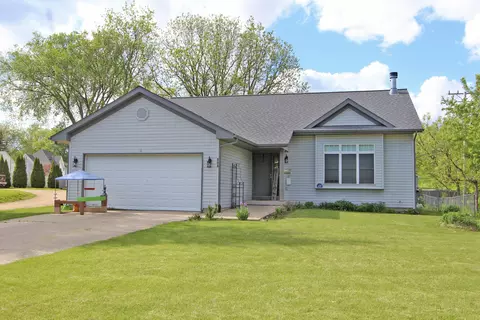 808 E Lincoln Ave, Belvidere, IL 61008