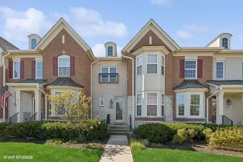 735 Central Ave, Deerfield, IL 60015