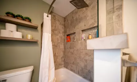 Bath - 604 E 3rd St, Dixon, IL 61021 photo 2 of 2