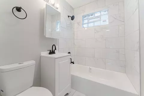 Bath - 14616 Grant St, Dolton, IL 60419 photo 1 of 2