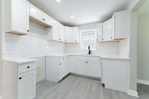 Kitchen - 14616 Grant St, Dolton, IL 60419 photo 2 of 3