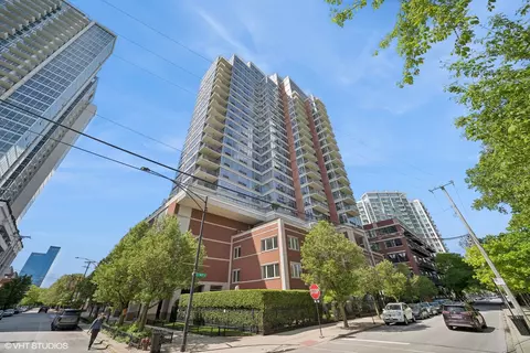 1600 S Prairie Ave #1704, Chicago, IL 60616