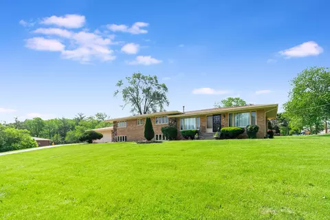 23 W625 Warrenville Rd, Lisle, IL 60532