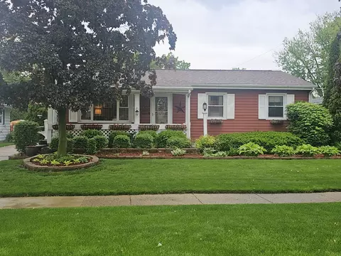 1302 E Le Fevre Rd, Sterling, IL 61081