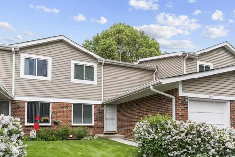 1997 N Lexington Dr #24, Palatine, IL 60074