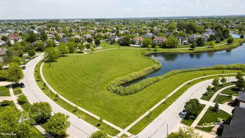 13352 Skyline Dr, Plainfield, IL 60585 photo 41