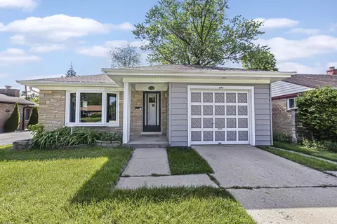 892 S 3rd Ave, Des Plaines, IL 60016